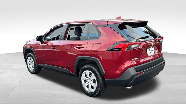 Used 2024 Toyota RAV4 LE image 5