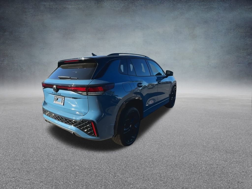 New 2025 Volkswagen Tiguan SE R-Line image 21