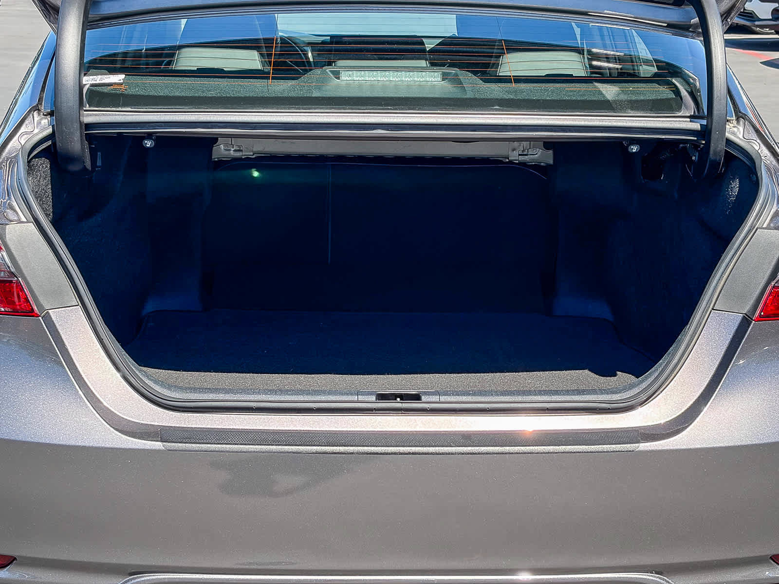 Used 2024 Toyota Camry SE FWD image 24