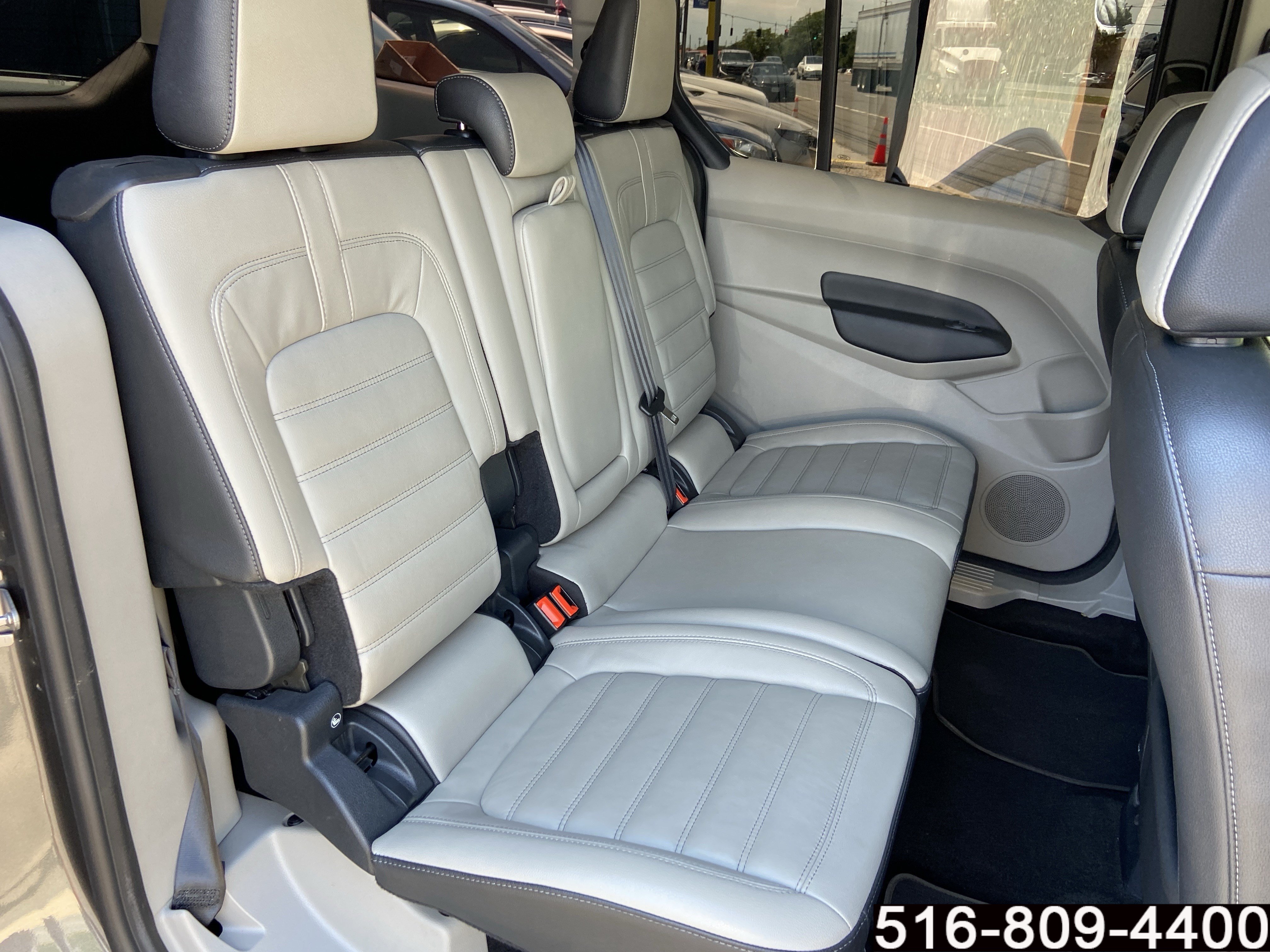 Used 2022 Ford Transit Connect Titanium FWD image 27