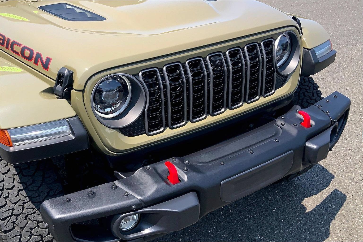 Certified 2025 Jeep Wrangler Unlimited Rubicon AWD/4WD image 31
