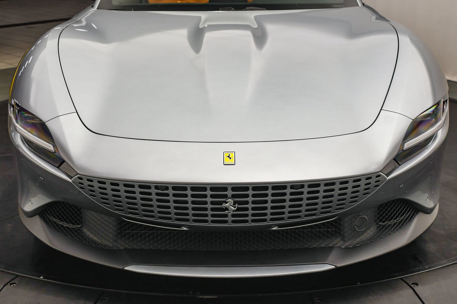 Used 2025 Ferrari Roma Spider image 28