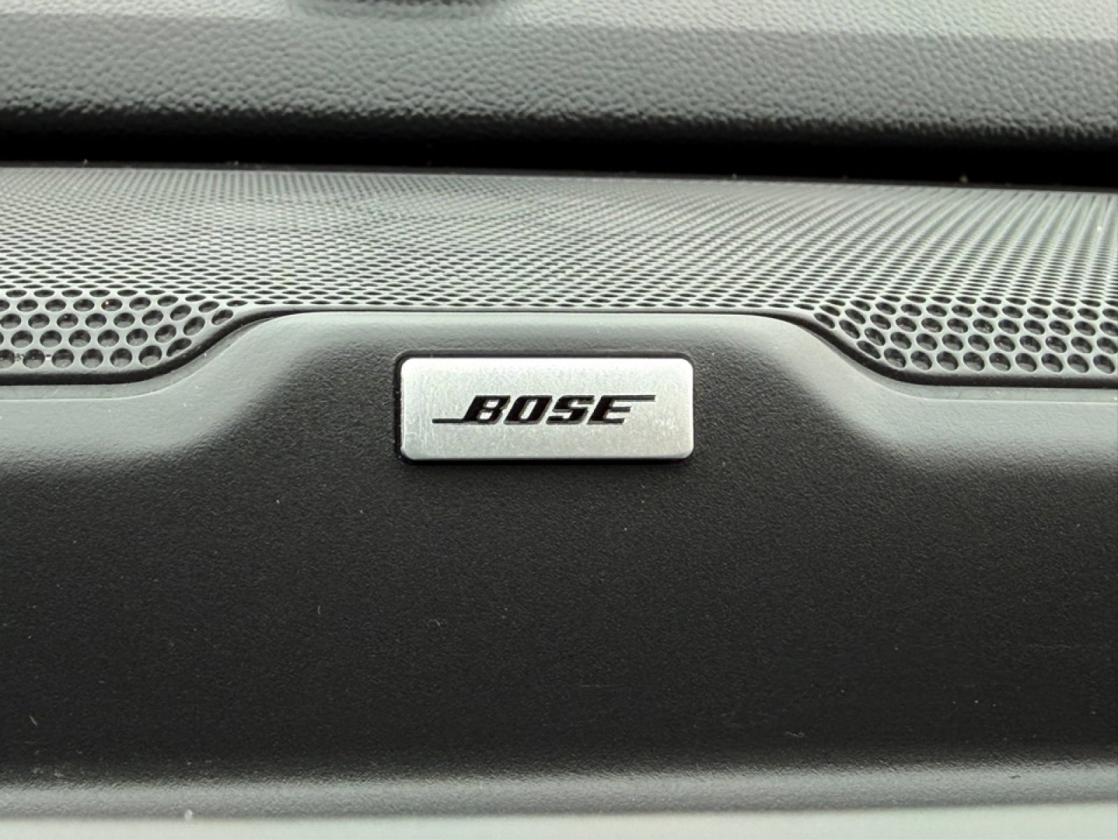 Used 2020 GMC Canyon Denali image 40