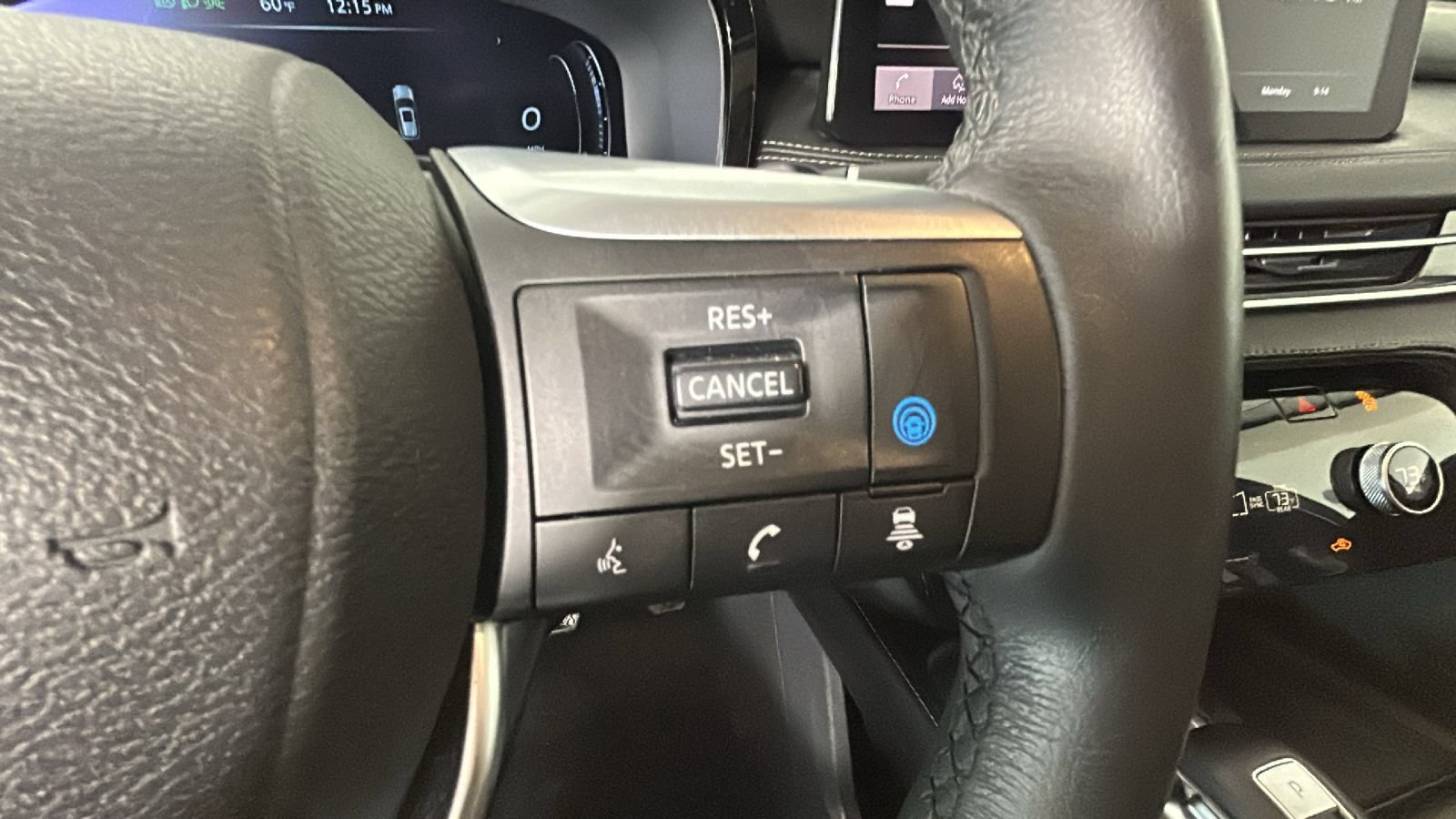Used 2024 INFINITI QX60 Luxe AWD/4WD image 19