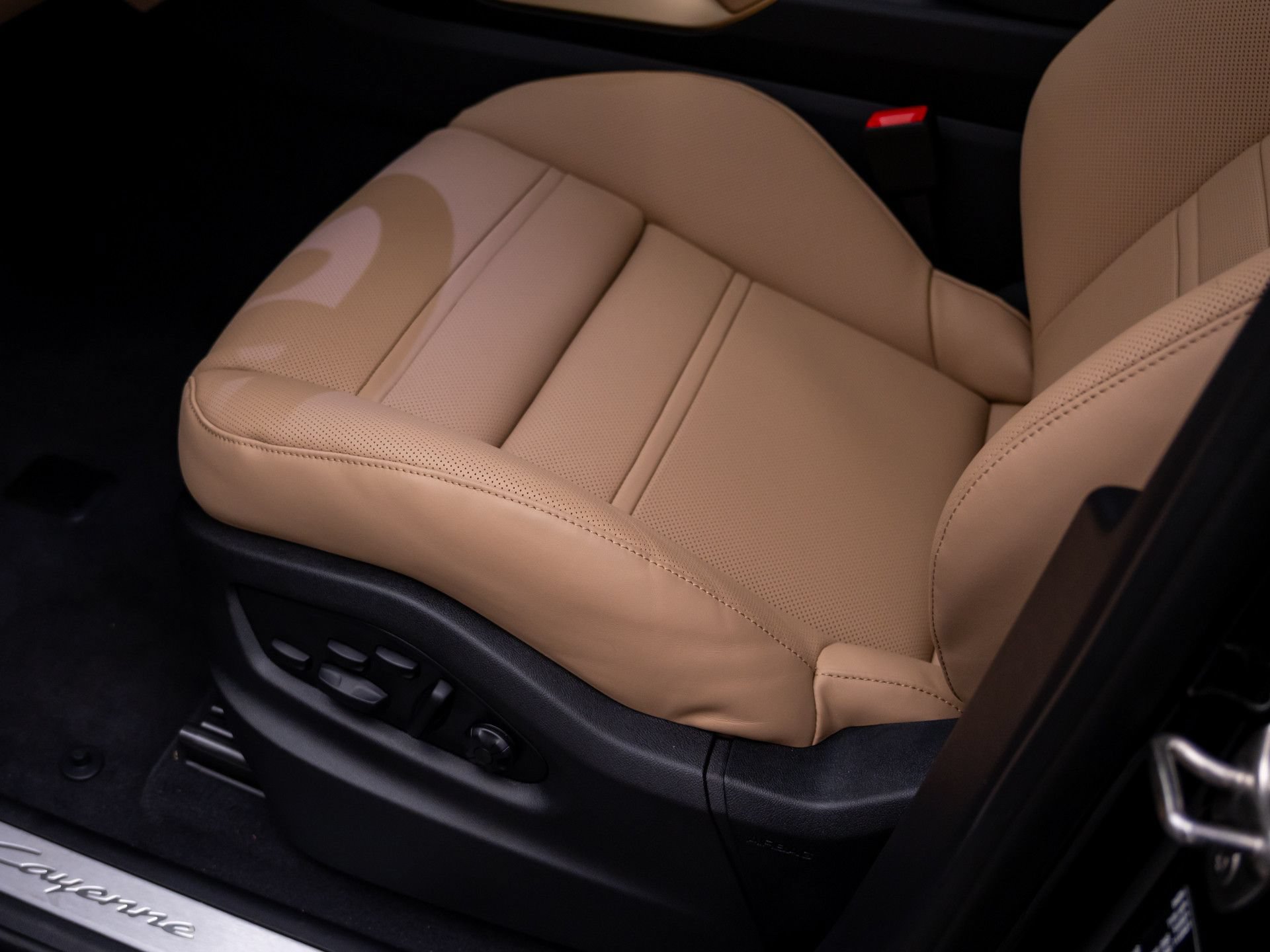 New 2026 Porsche Cayenne AWD/4WD image 17