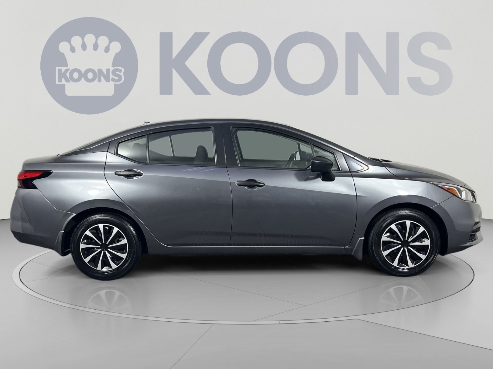 Used 2021 Nissan Versa S FWD image 8
