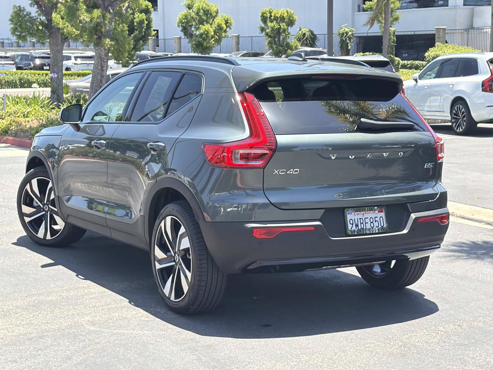 Used 2026 Volvo XC40 B5 Ultra w/ Climate Package AWD/4WD image 7