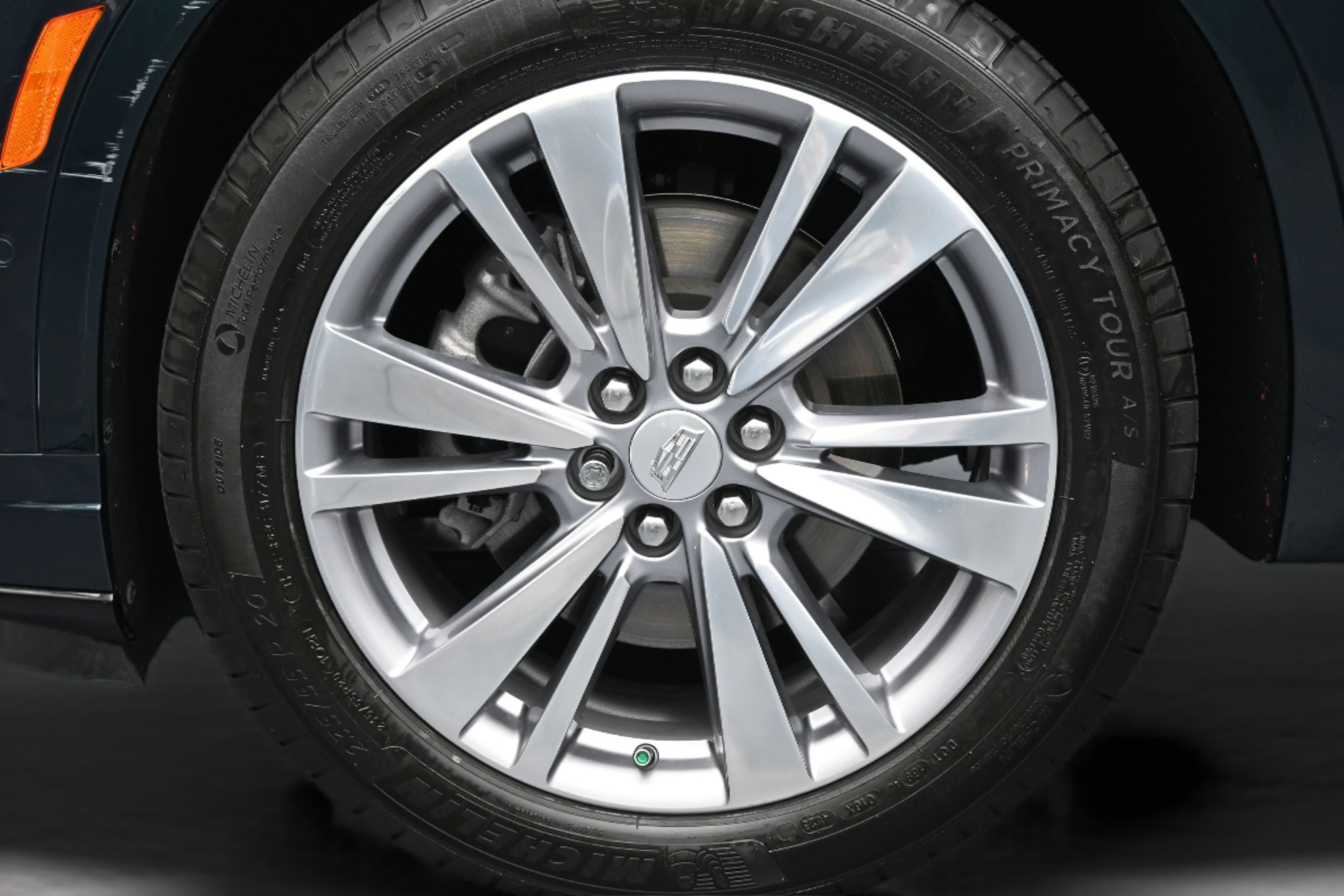 Used 2024 Cadillac XT6 Premium Luxury w/ Platinum Package FWD image 10