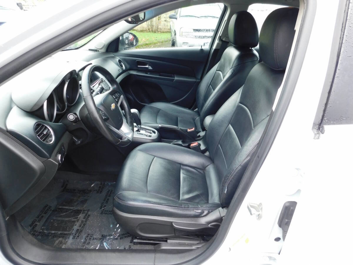 Used 2014 Chevrolet Cruze Eco image 6