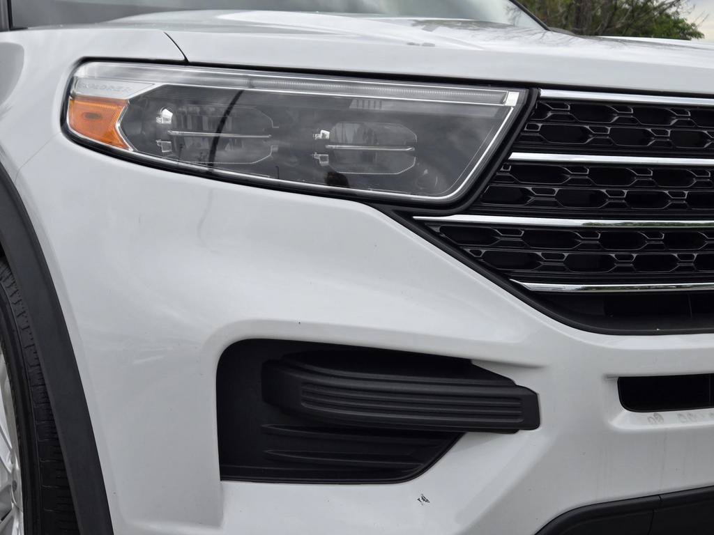 Used 2020 Ford Explorer XLT AWD/4WD image 3