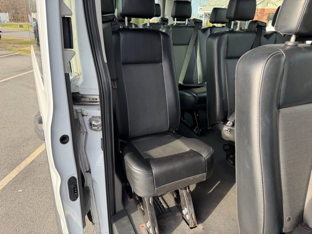 Used 2020 Ford Transit 350 XL image 39