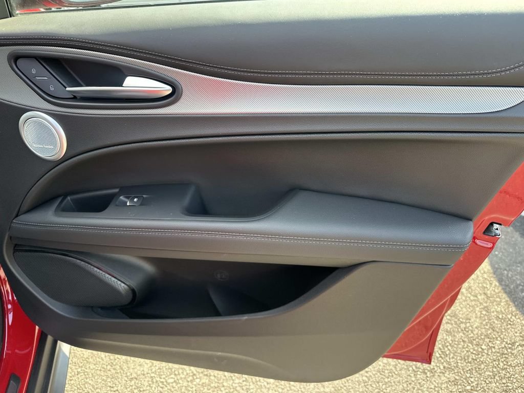 New 2026 Alfa Romeo Stelvio Sprint AWD/4WD image 20
