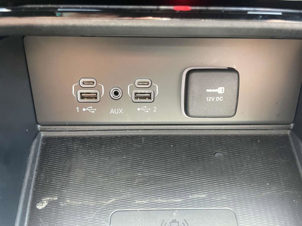 Certified 2025 Jeep Grand Cherokee Limited w/ Luxury Tech Group II image 41