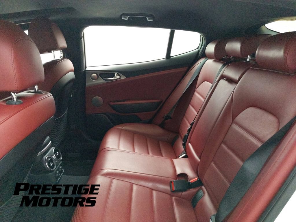 Used 2021 Kia Stinger GT2 image 26