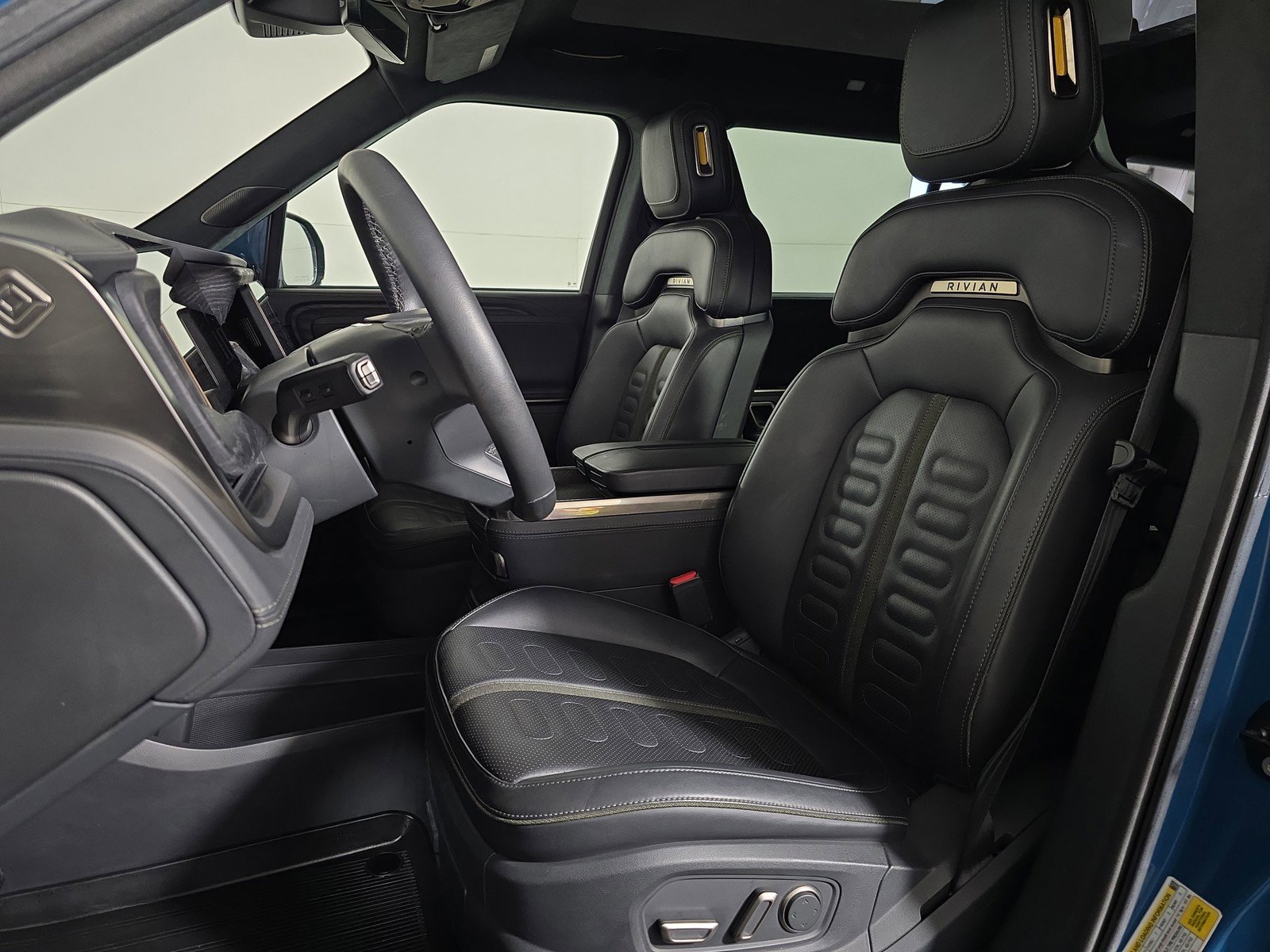 Used 2022 Rivian R1S Launch Edition AWD/4WD image 20