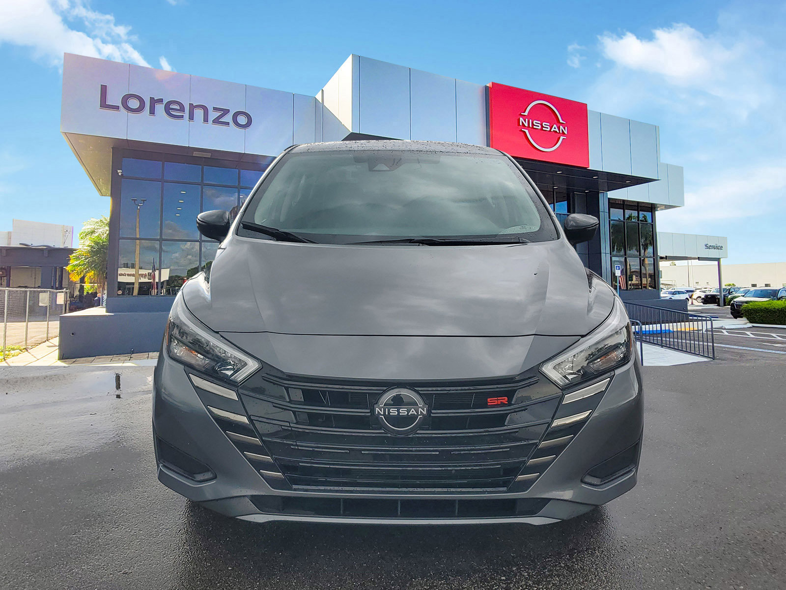 Certified 2023 Nissan Versa SR w/ Trunk Package image 2