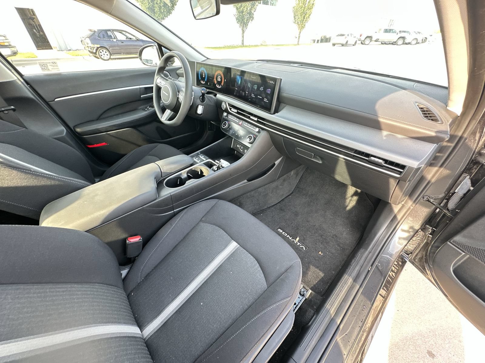 Used 2025 Hyundai Sonata SEL AWD/4WD image 27