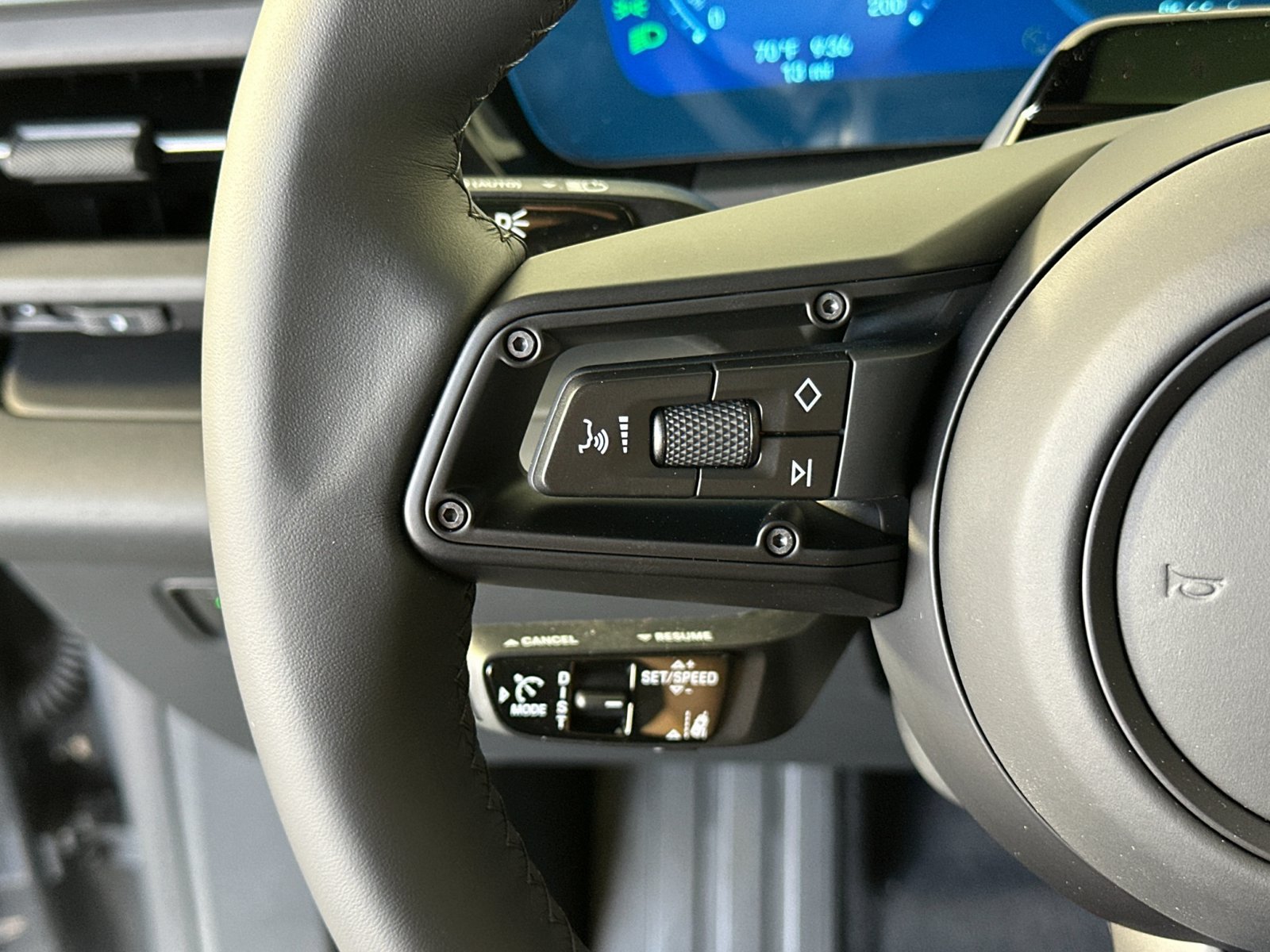 New 2026 Porsche Macan 4 Electric AWD/4WD image 29