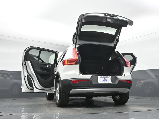 Used 2019 Volvo XC40 T5 Momentum AWD/4WD image 52