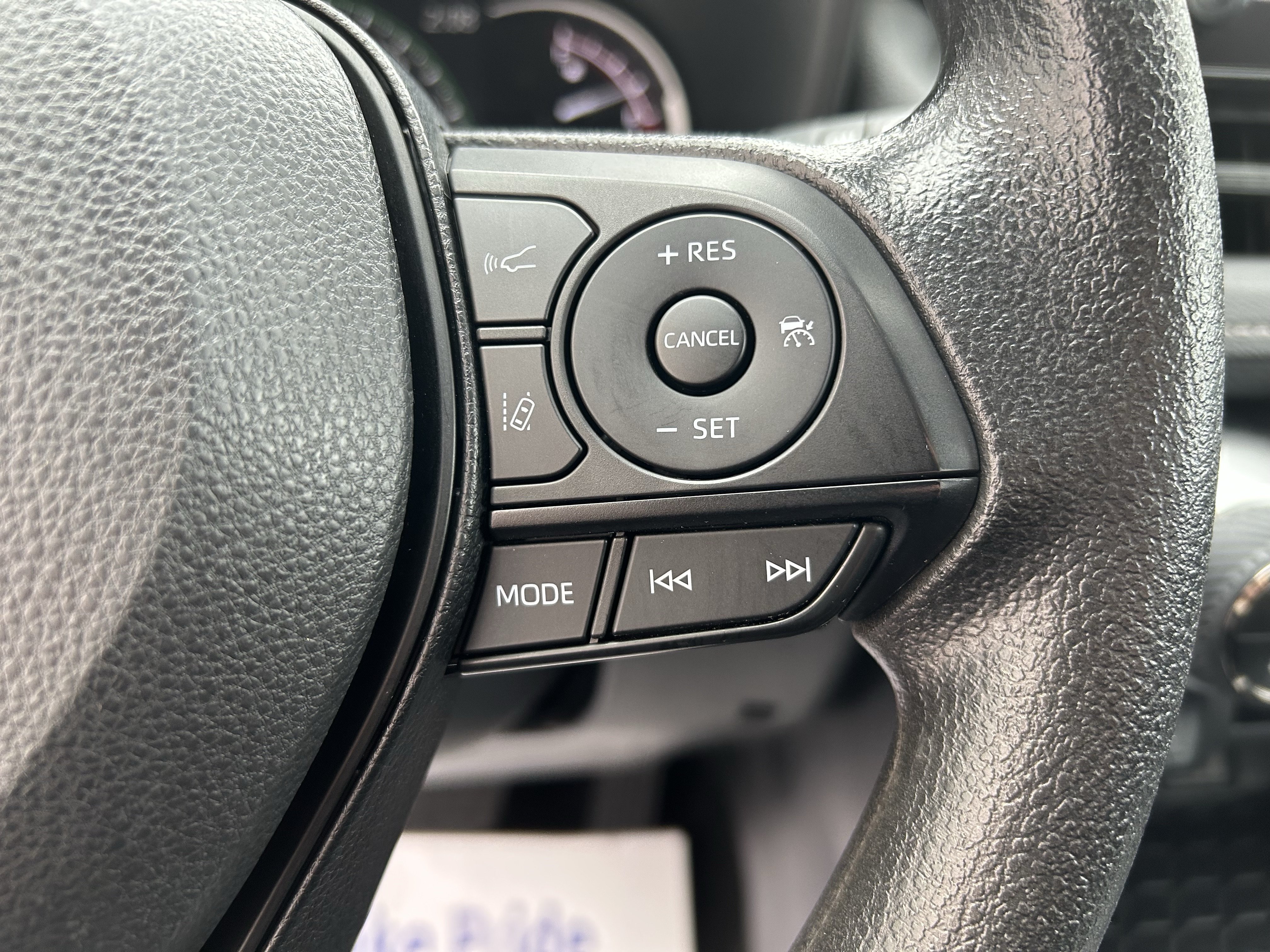 Certified 2025 Toyota RAV4 XLE AWD/4WD image 24
