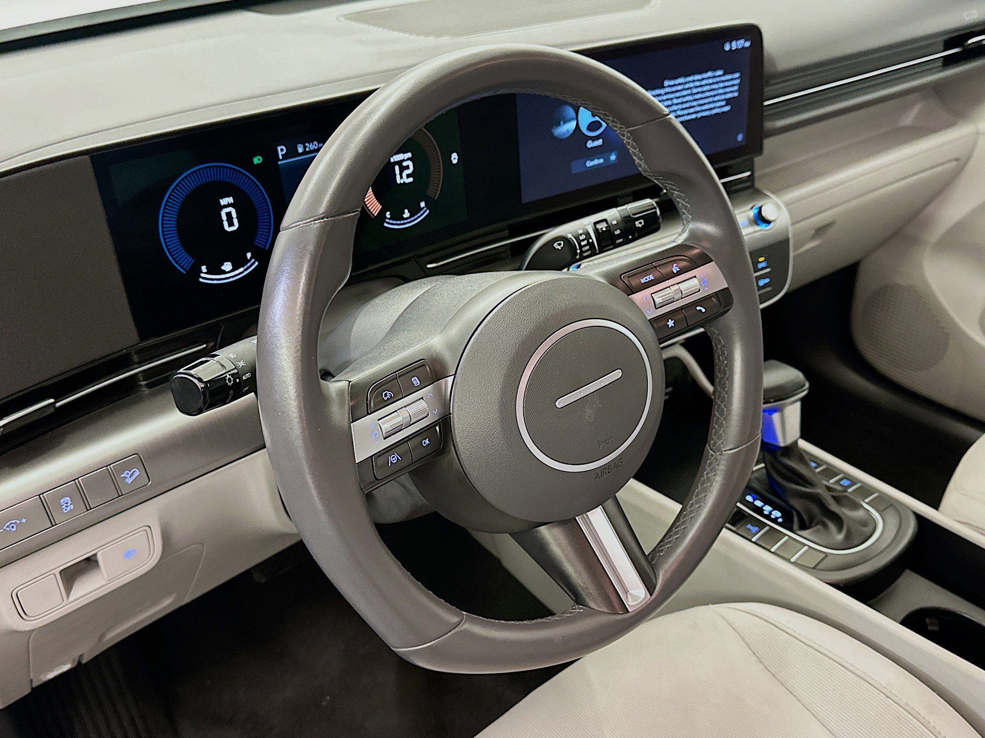 Used 2025 Hyundai Kona SEL image 18