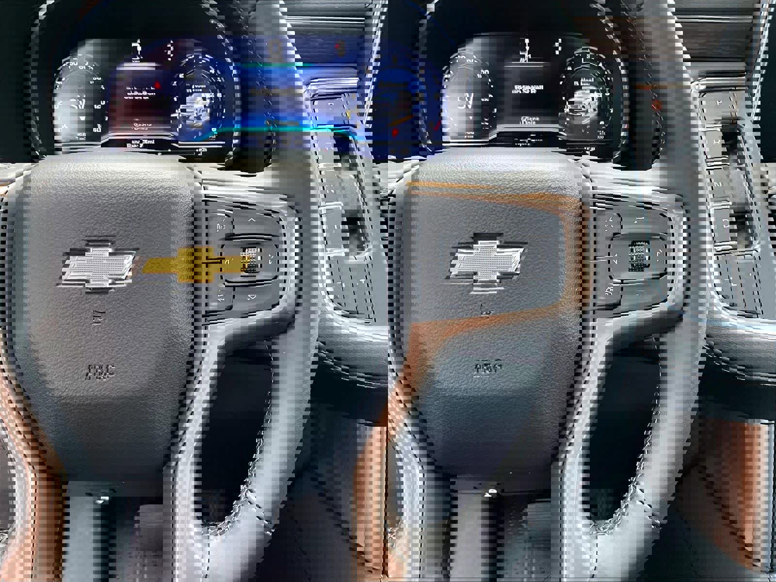 Used 2024 Chevrolet Suburban High Country image 25