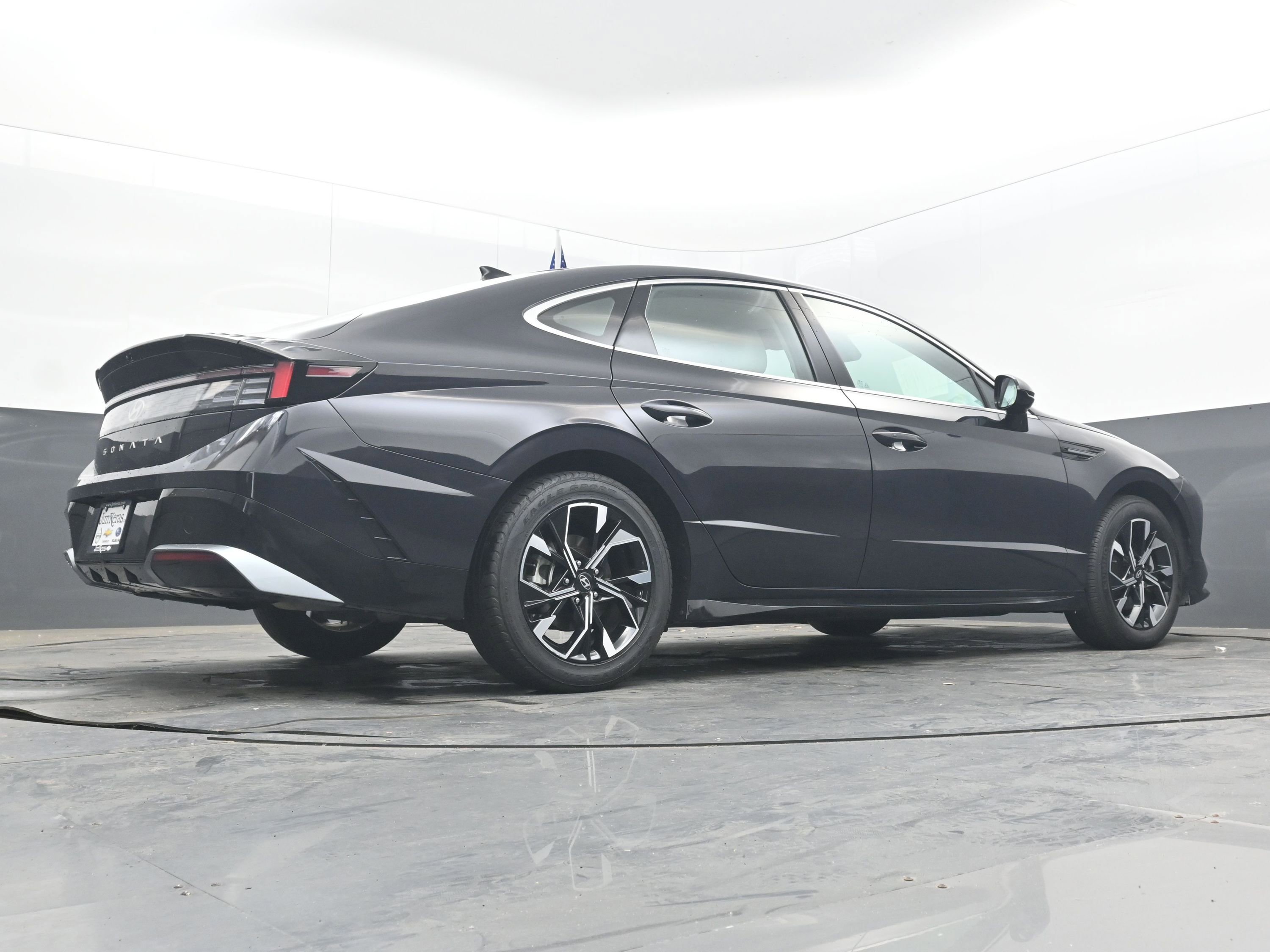 Used 2025 Hyundai Sonata SEL FWD image 31