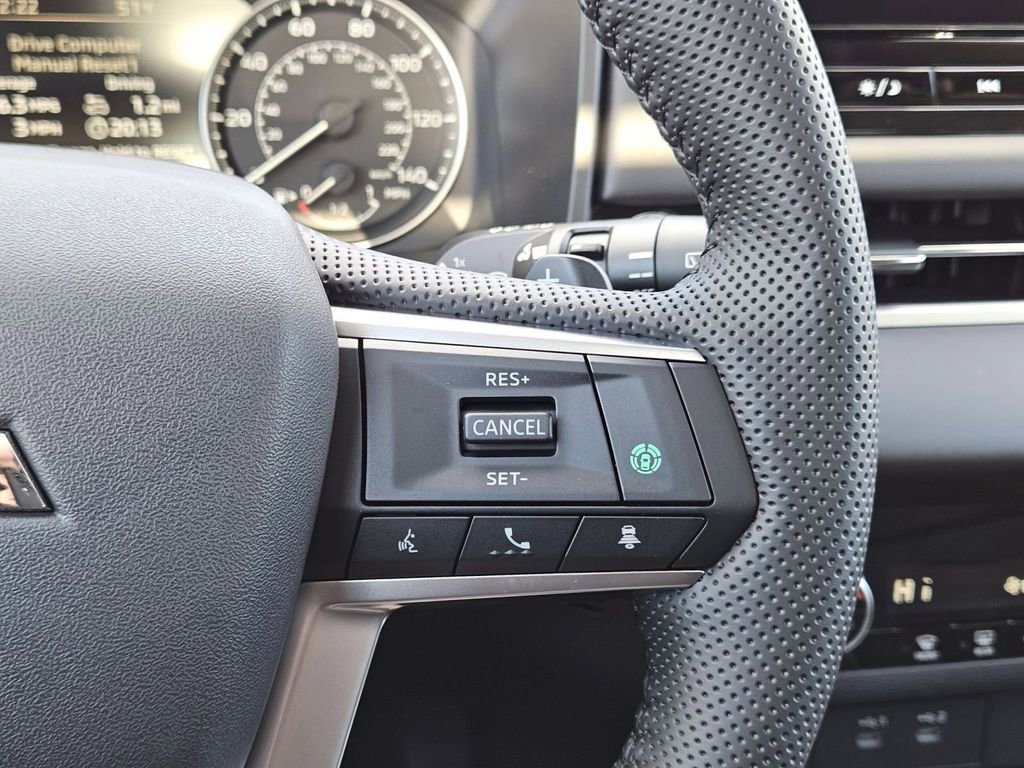 New 2025 Mitsubishi Outlander AWD image 21