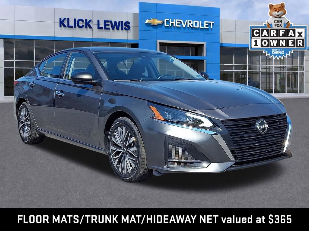 Used 2024 Nissan Altima 2.5 SV