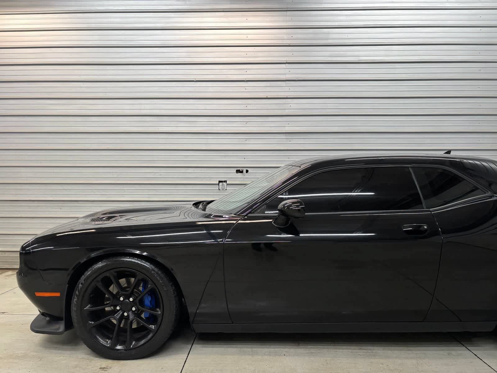 Used 2022 Dodge Challenger R/T Scat Pack RWD image 3