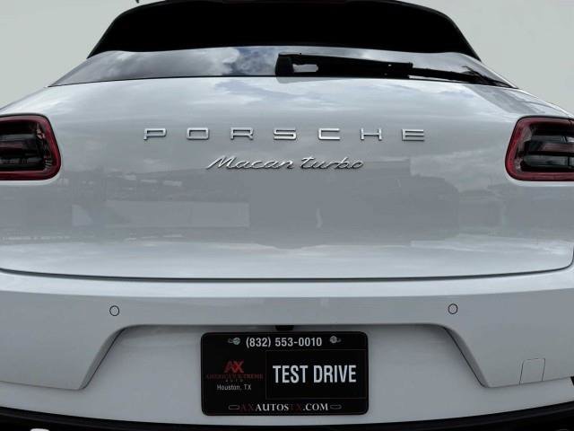 Used 2017 Porsche Macan Turbo AWD/4WD image 17