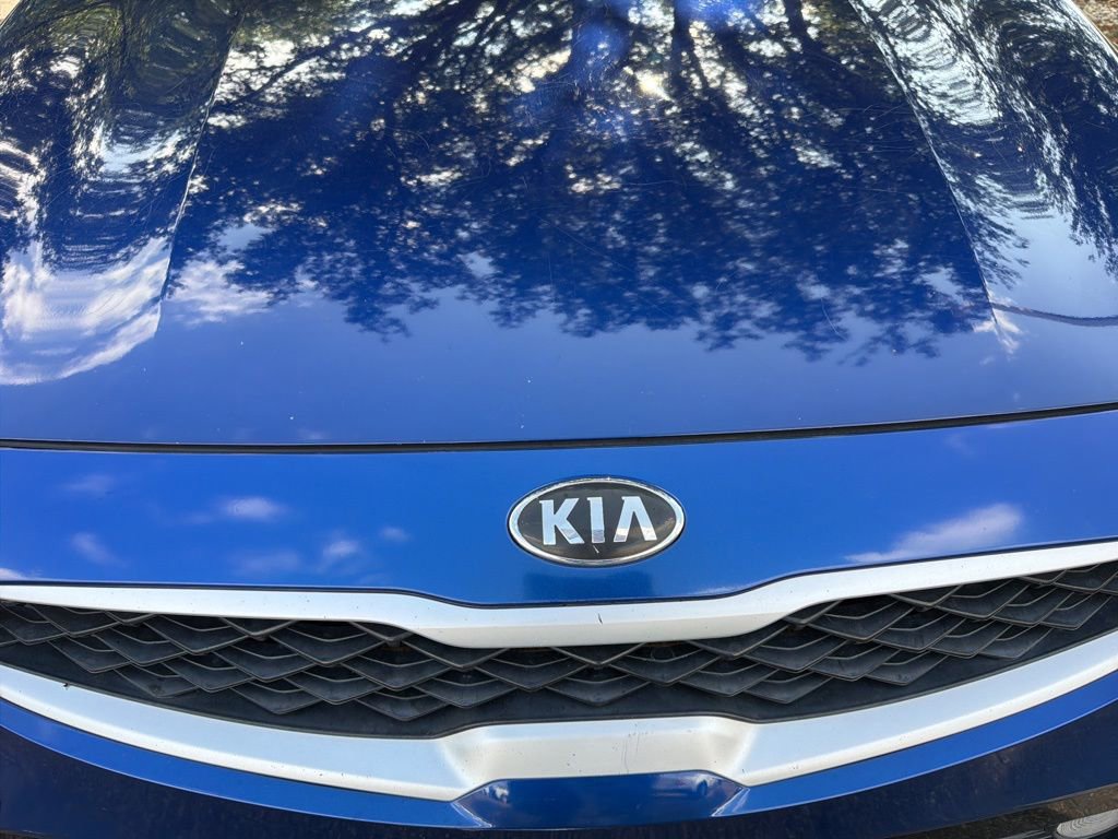 Used 2021 Kia Forte LXS image 9