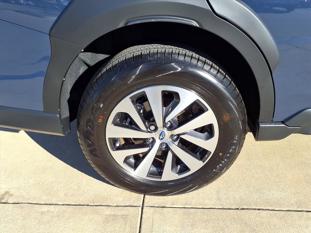 Certified 2025 Subaru Outback Premium image 25