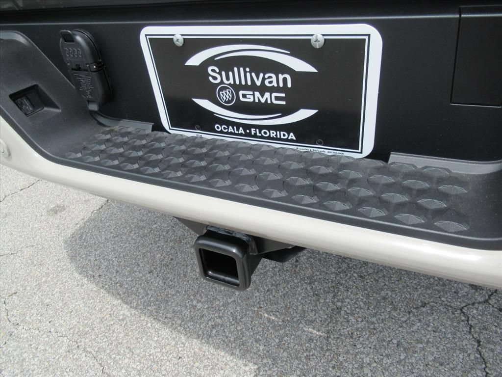 New 2026 GMC Canyon Elevation w/ Convenience Package RWD image 30