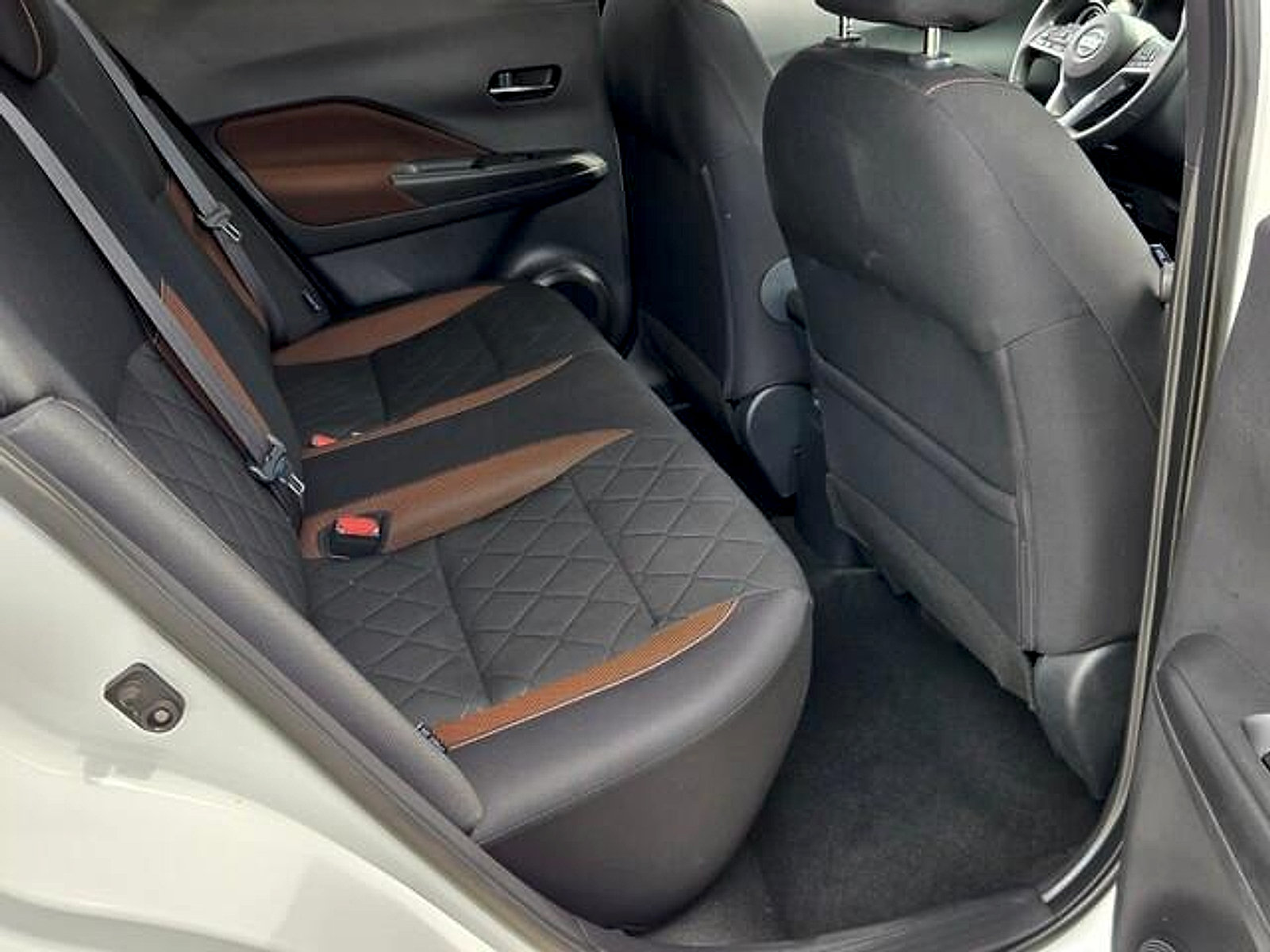 Used 2020 Nissan Kicks SR w/ Exterior Package FWD image 15