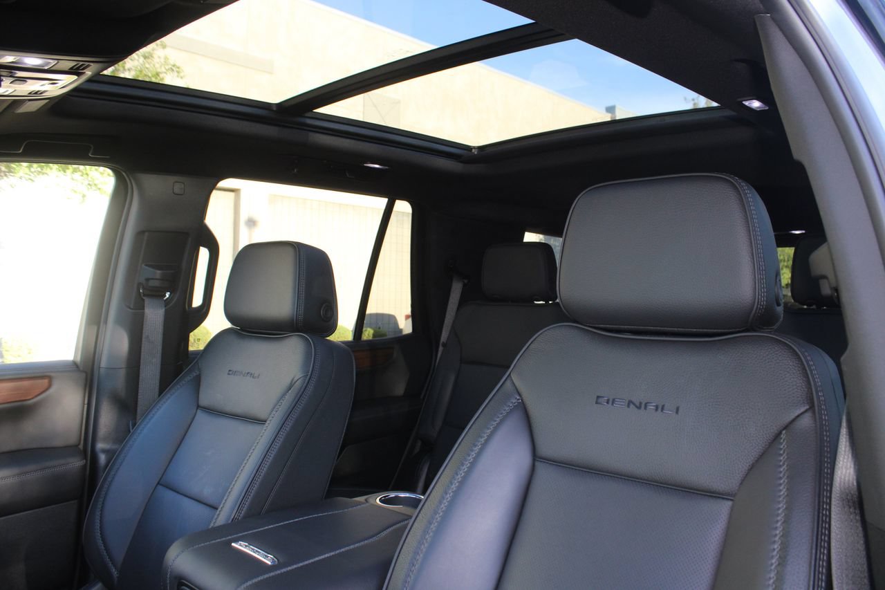 Used 2026 GMC Yukon Denali AWD/4WD image 31