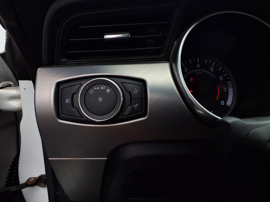 Used 2019 Ford Mustang Premium image 13