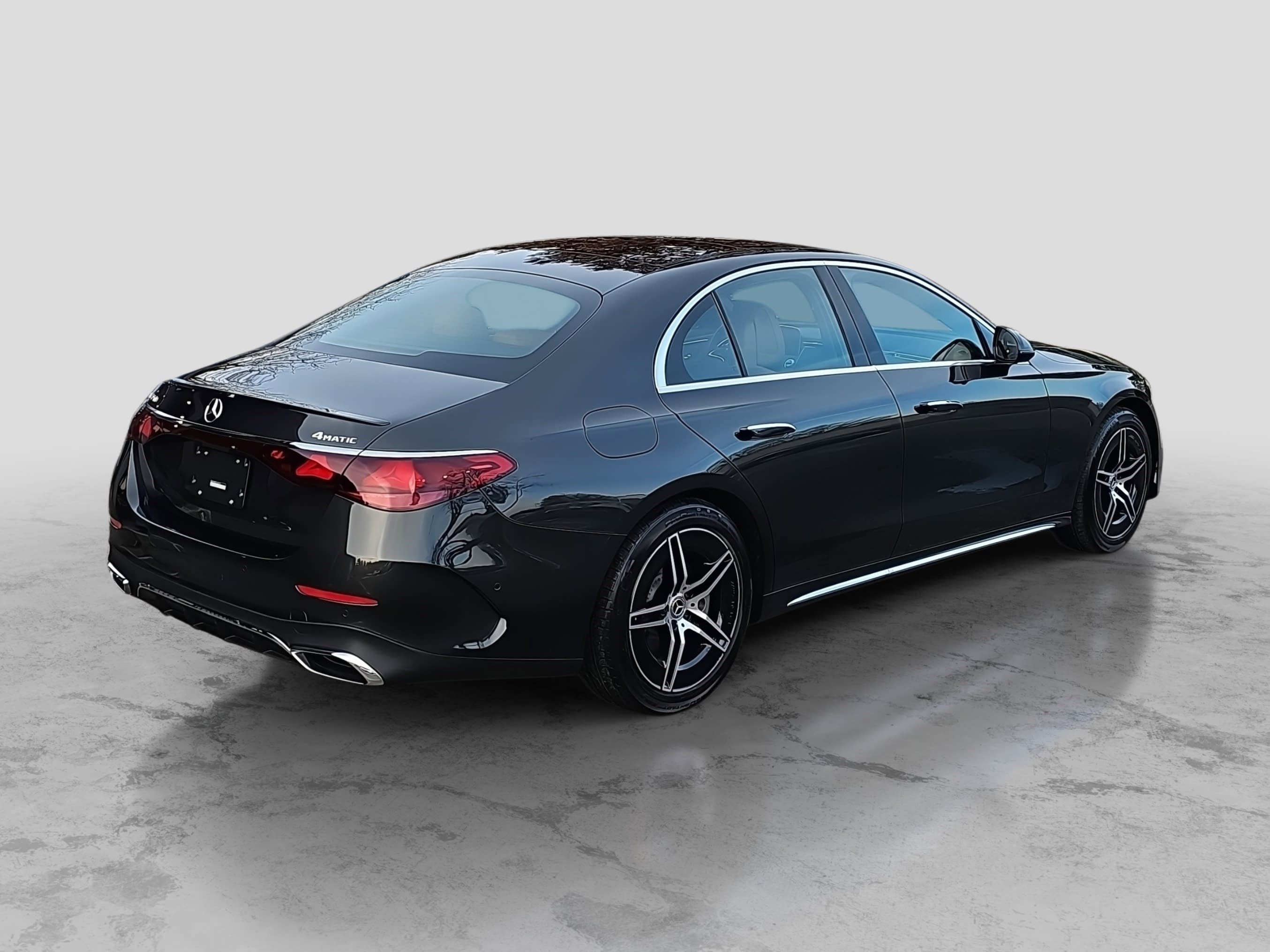 New 2026 Mercedes-Benz E 350 4MATIC Sedan image 5