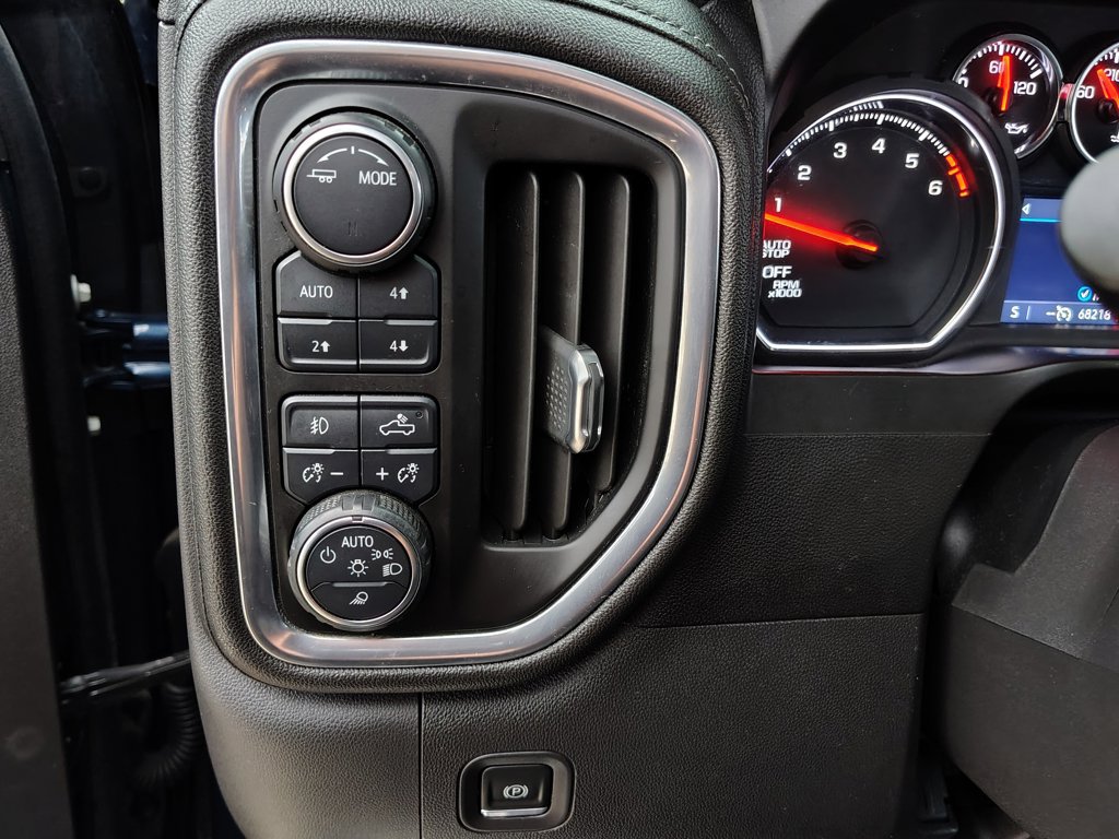 Certified 2021 Chevrolet Silverado 1500 LT Trail Boss w/ Convenience Package II AWD/4WD image 28