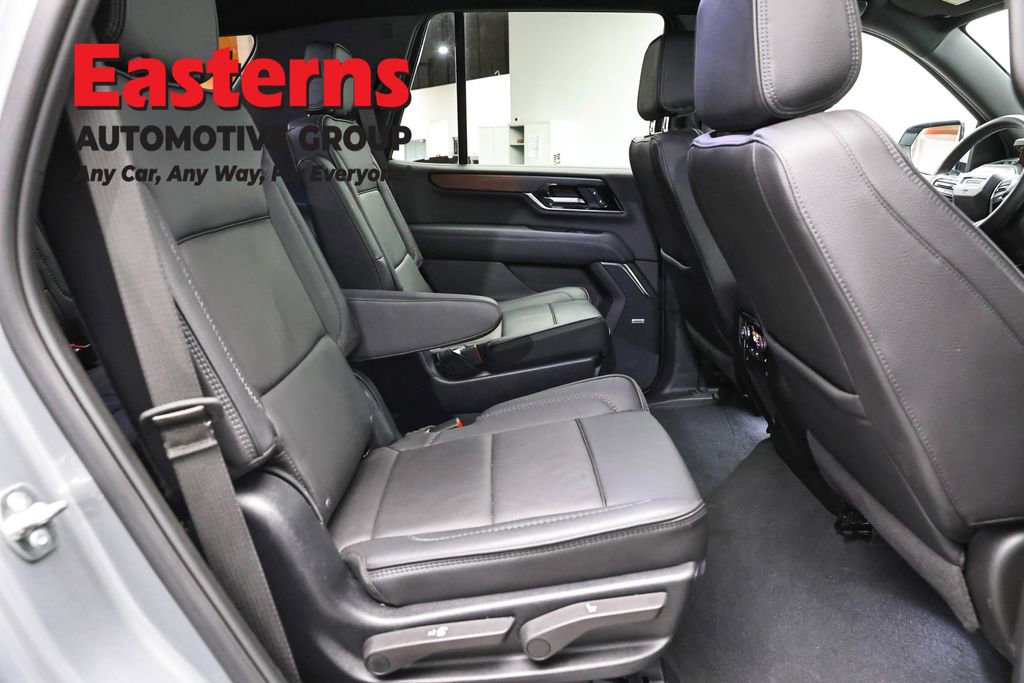 Used 2025 GMC Yukon Denali AWD/4WD image 26