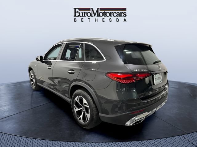 Used 2025 Mercedes-Benz GLC 350e 4MATIC w/ Driver Assistance Package image 3