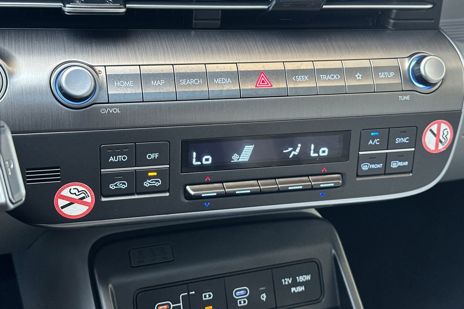 Used 2024 Hyundai Kona Limited FWD image 21