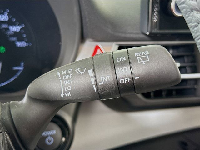 Used 2025 Toyota Sienna XLE w/ XLE Plus Package FWD image 15