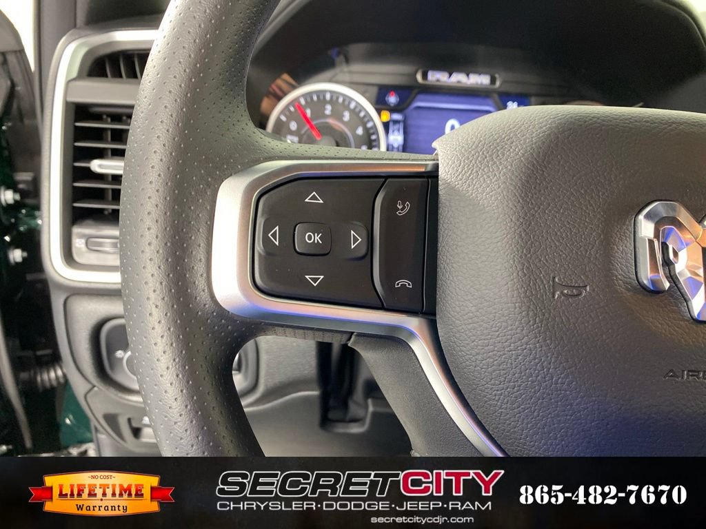New 2026 RAM 1500 Express AWD/4WD image 15