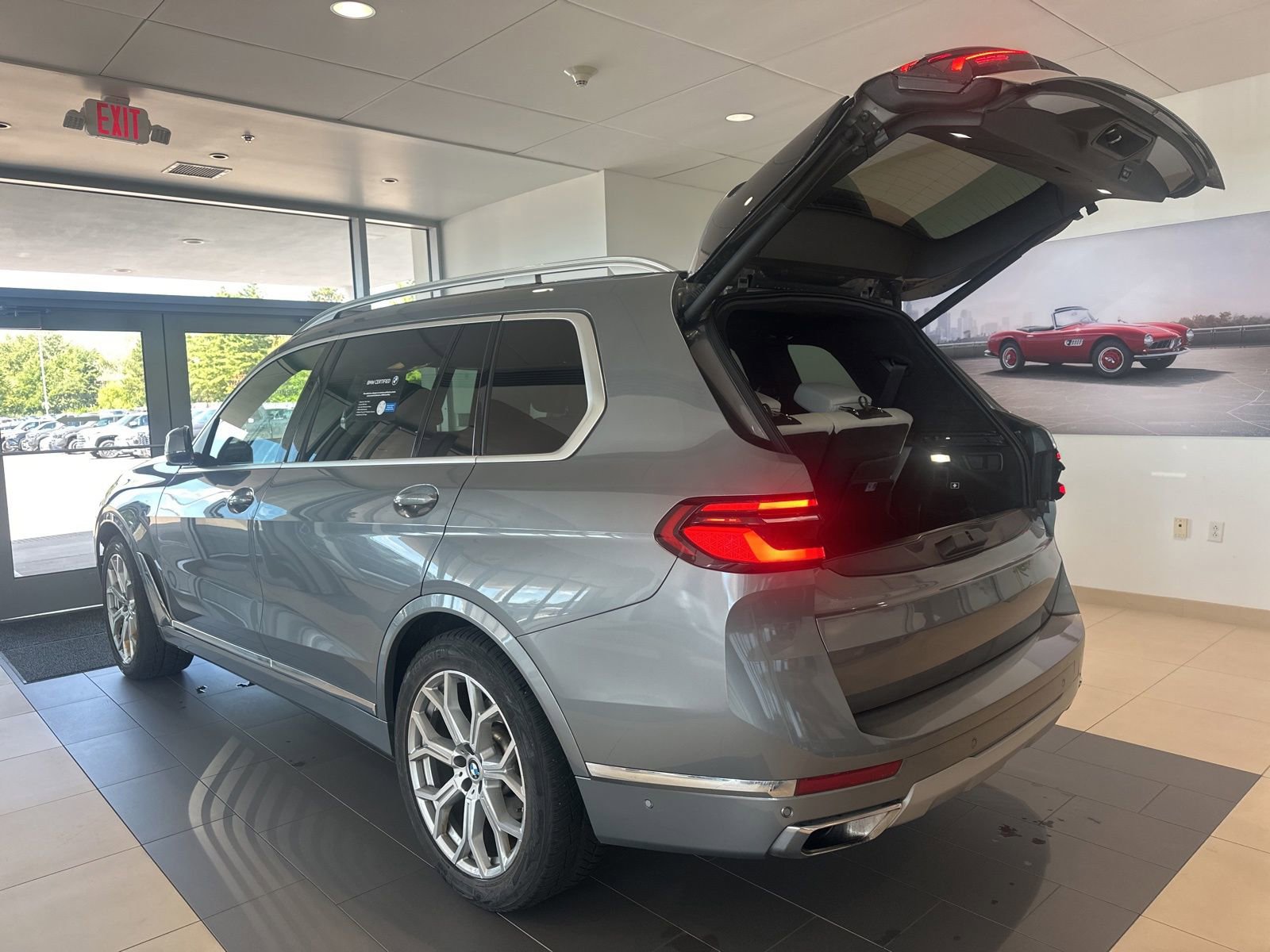 Certified 2023 BMW X7 xDrive40i w/ Premium Package image 10