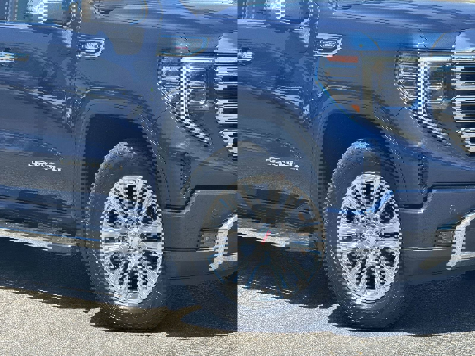 Certified 2023 GMC Sierra 1500 Denali image 13