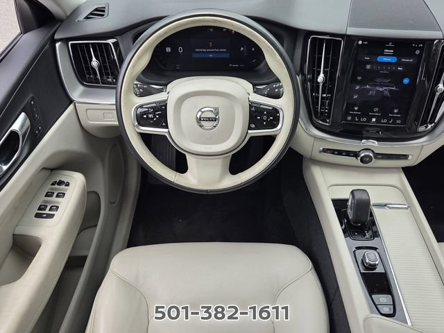 Used 2024 Volvo XC60 B5 Core AWD/4WD image 12