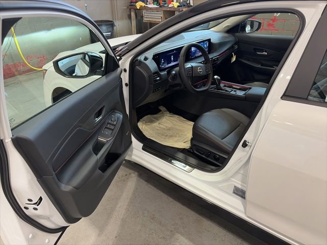 New 2026 Nissan Sentra SR FWD image 11