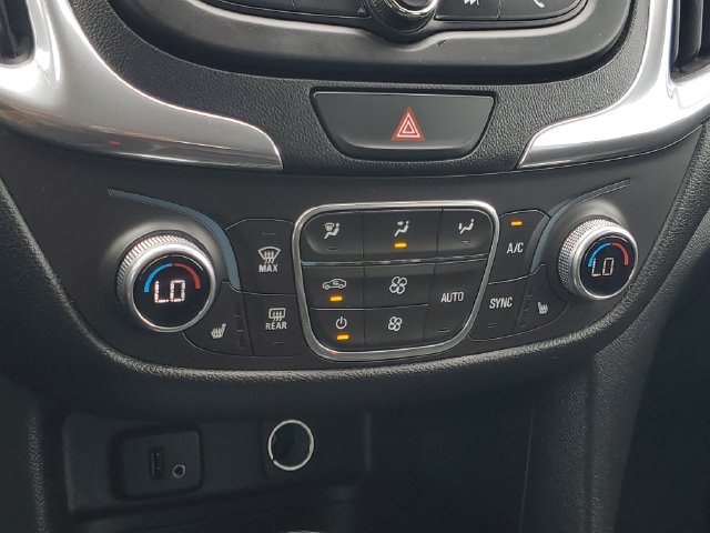 Used 2018 Chevrolet Equinox LT FWD image 28