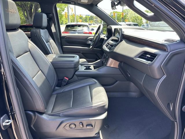 Used 2023 Chevrolet Suburban High Country w/ Premium Package AWD/4WD image 10